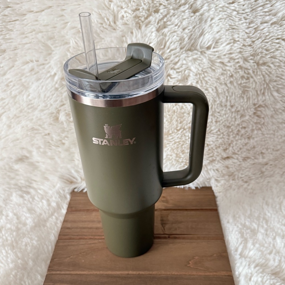 Stanley Heart & Hand with Magnolia Tumbler | Joanna Gaines Collection Stanley